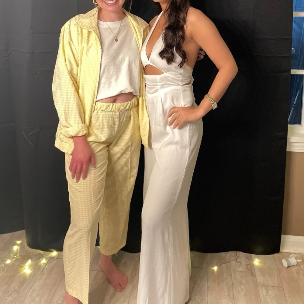 Hello Molly White Jumpsuit size small - Picture 2 of 3